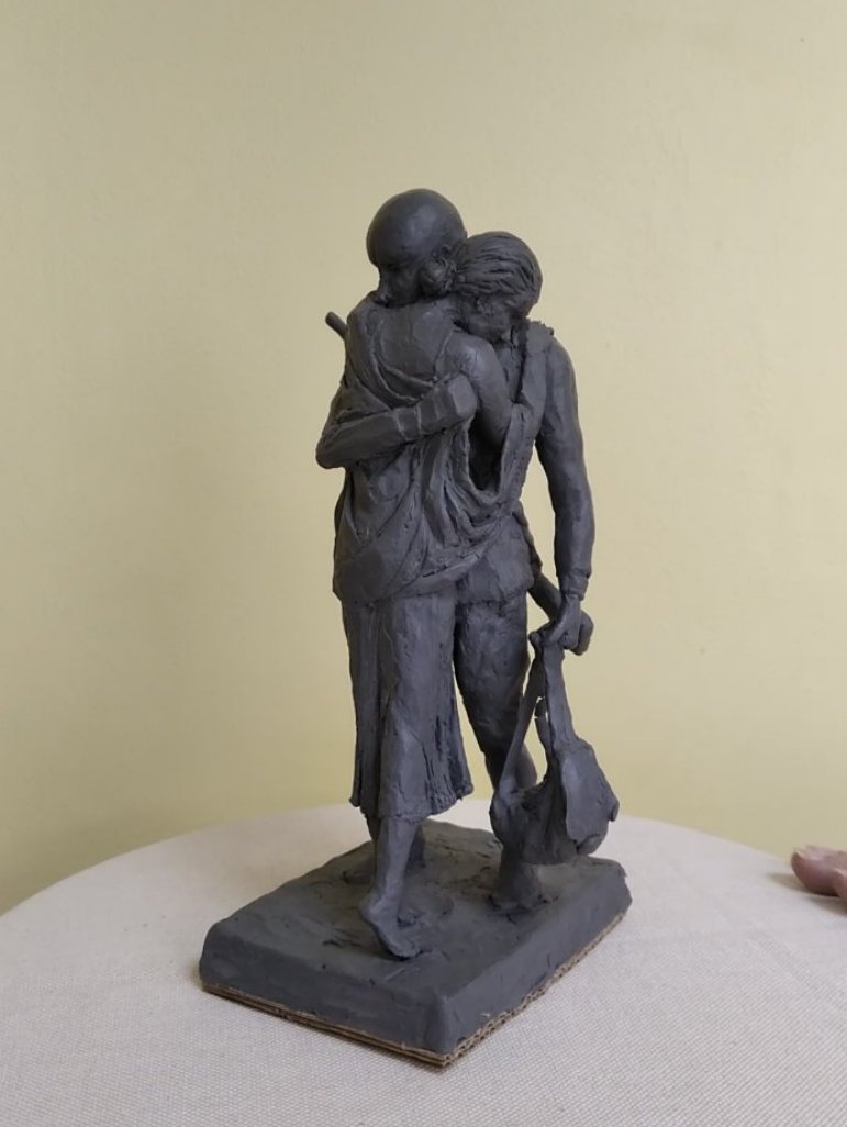 "Любовь - это то, ради чего стоит выжить" 1945